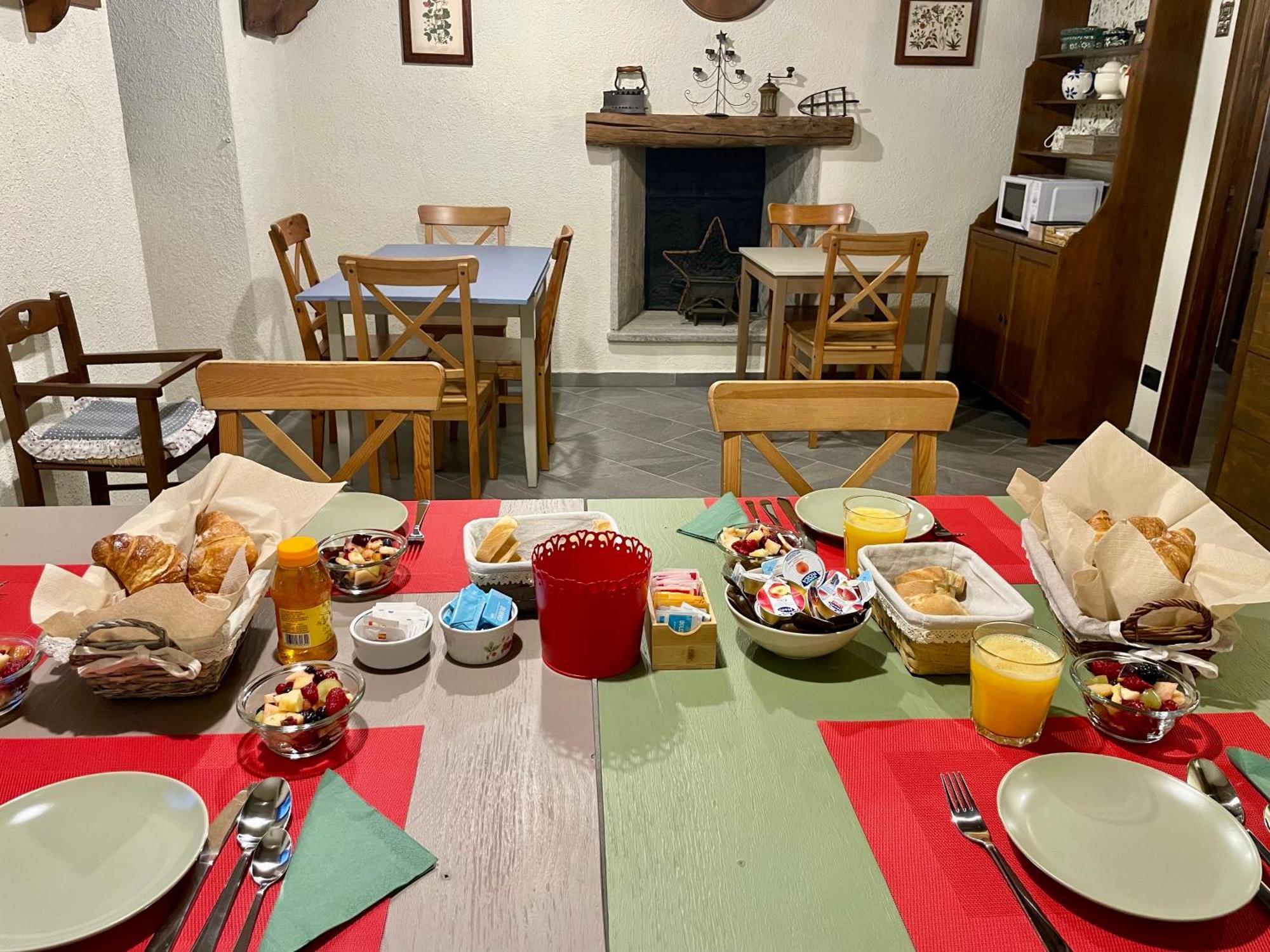 B&B Il Castellaccio - Albavilla Eksteriør billede